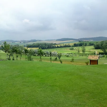 Holiday Maison Fleurie
