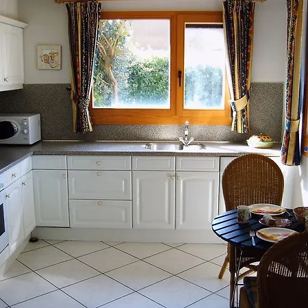 Holiday Maison Fleurie بيت للعطل *